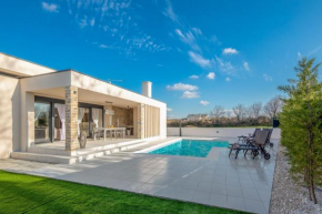 Villa Rose Nin